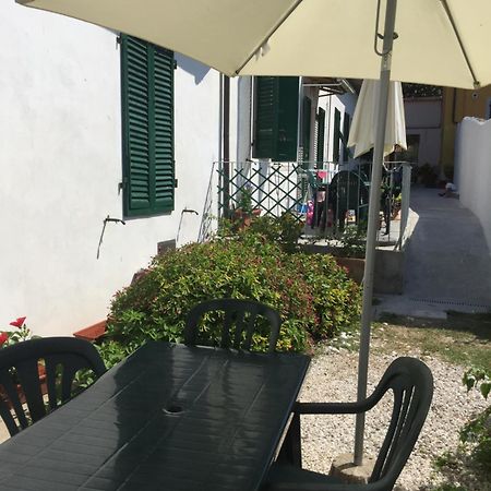Appartamenti Gloria Marina Di Pisa Bagian luar foto